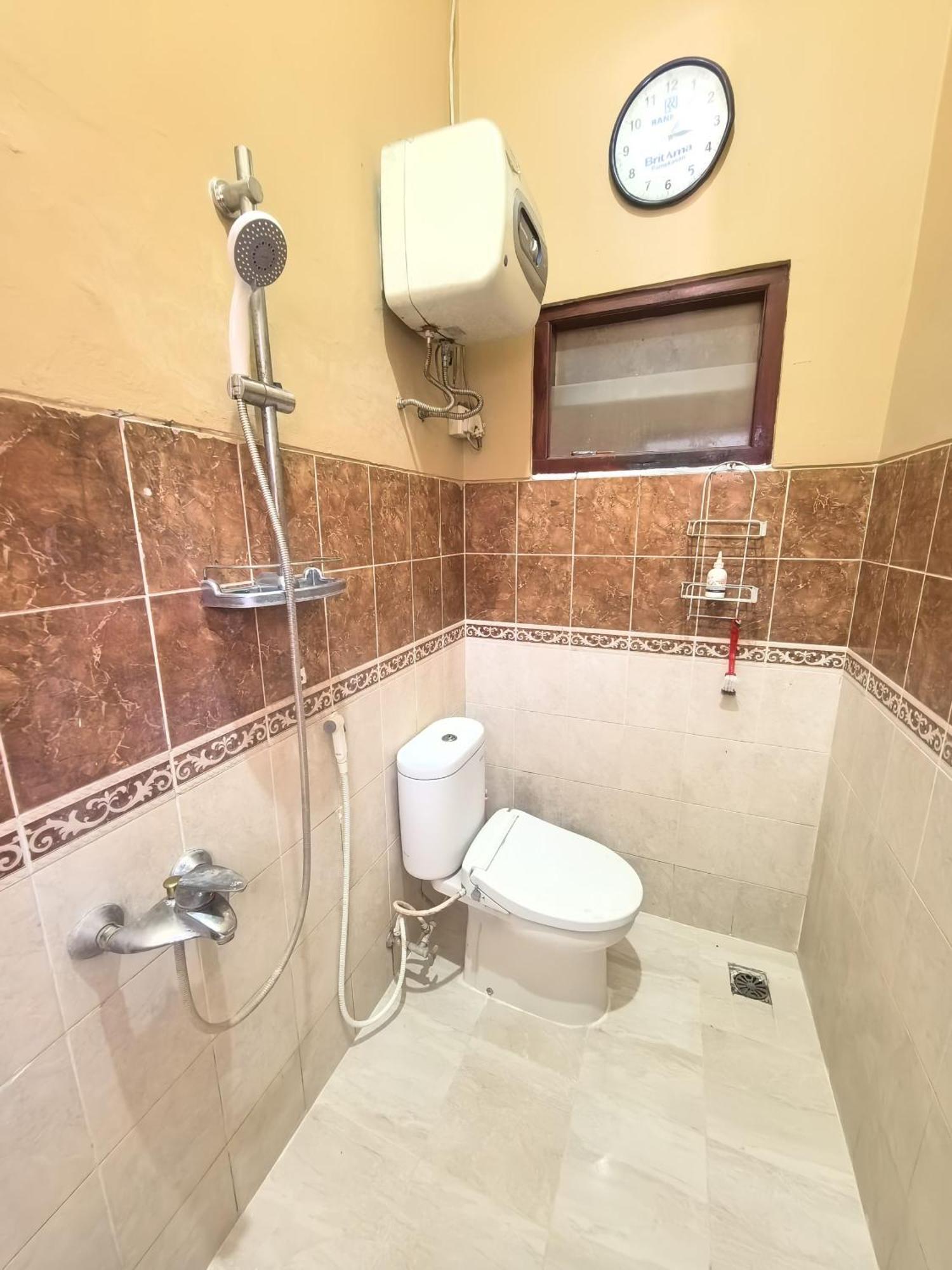 Mutiara Babarsari Homestay Jogja Джок'якарта Екстер'єр фото